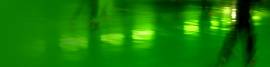 20090118-blurry-green-light.jpg